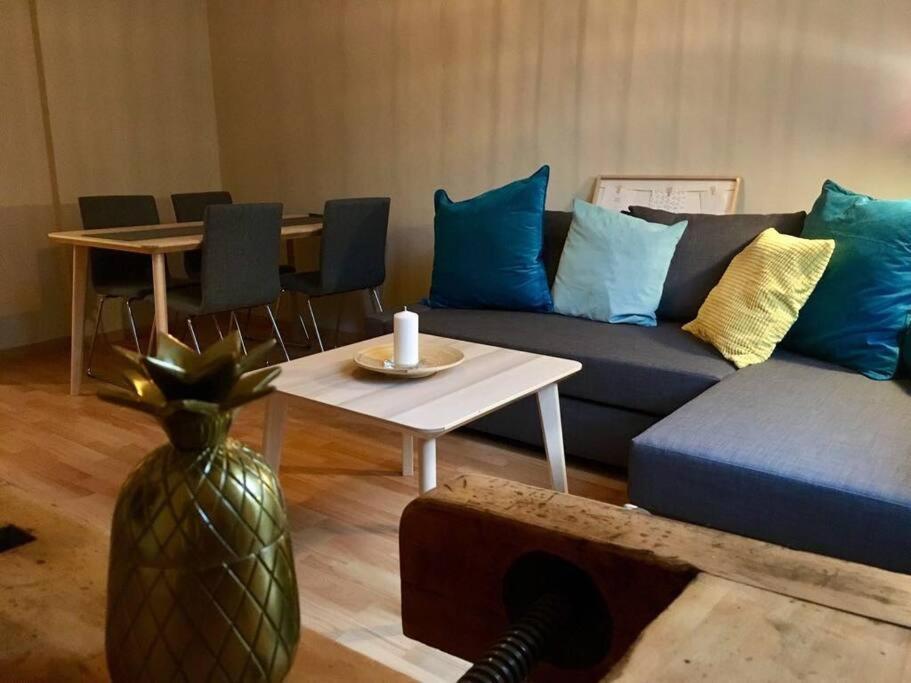 Apartment 1 Am Bahnhof Ерфурт Екстериор снимка
